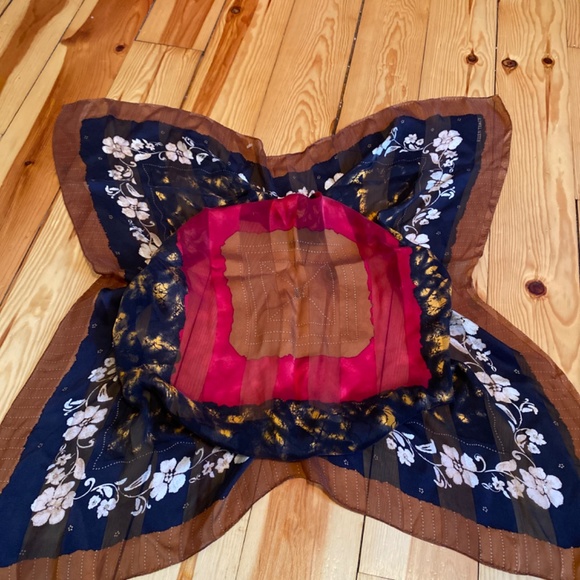 Ellen Tracy Silk Scarf - EUC - Picture 7 of 13
